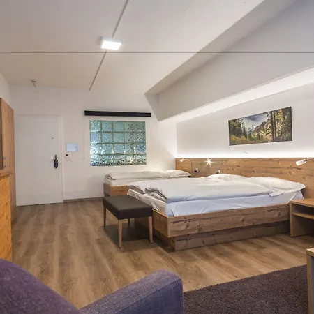 酒店 Budget At Alpen Resort, & Dining 采尔马特