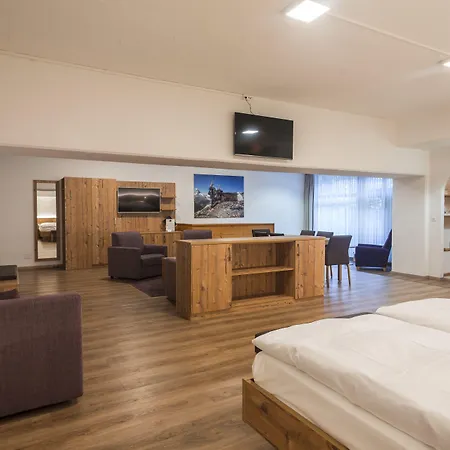 Budget At Alpen Resort, & Dining 3*