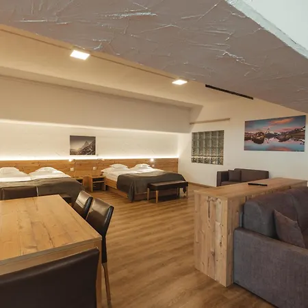 Budget At Alpen Resort, & Dining 采尔马特