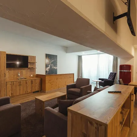 酒店 Budget At Alpen Resort, & Dining